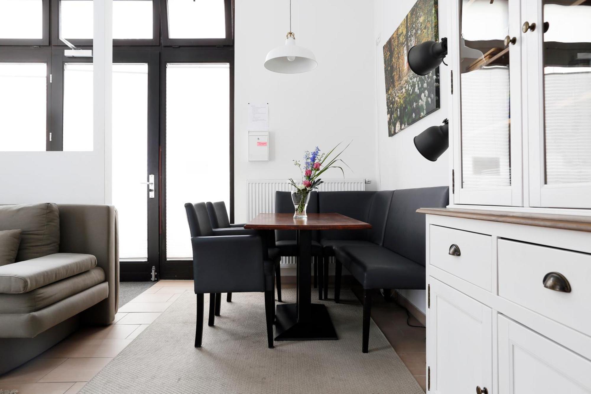 ברלין Nieb By Rockchair Apartments L Superhost Status L 3 Bedrooms Boxspringbeds 3 Bathrooms In Center "Kurfuerstendamm" - Cozy Family & Business Flair Welcomes You! מראה חיצוני תמונה