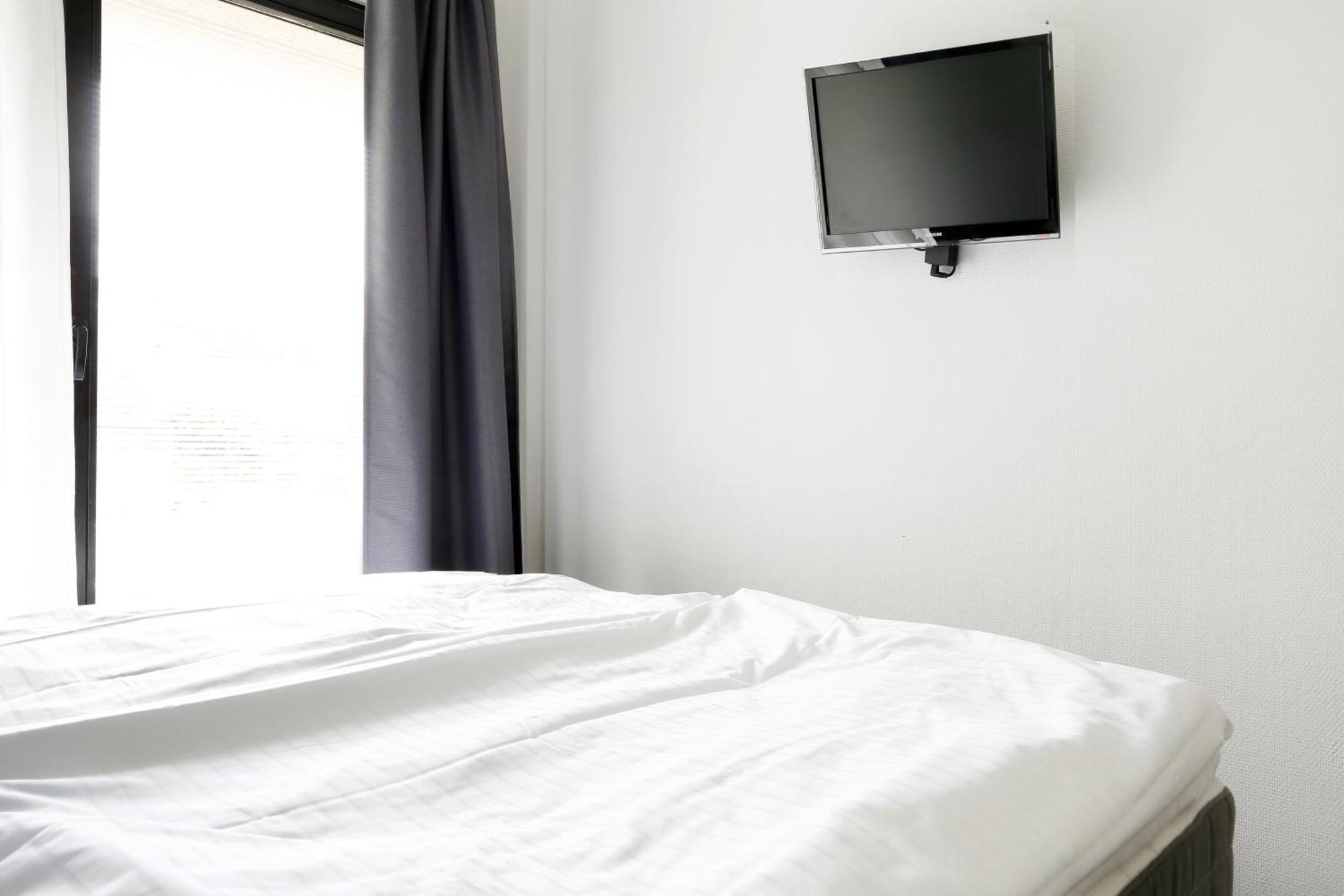 ברלין Nieb By Rockchair Apartments L Superhost Status L 3 Bedrooms Boxspringbeds 3 Bathrooms In Center "Kurfuerstendamm" - Cozy Family & Business Flair Welcomes You! מראה חיצוני תמונה
