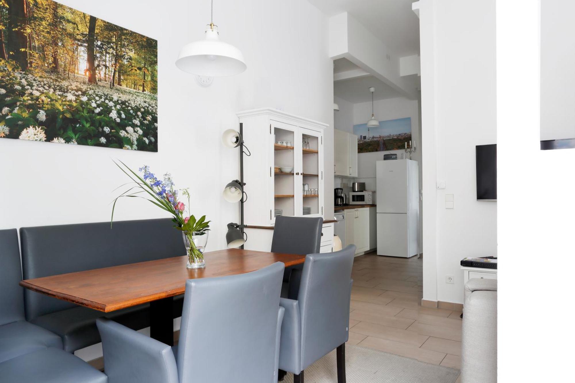 ברלין Nieb By Rockchair Apartments L Superhost Status L 3 Bedrooms Boxspringbeds 3 Bathrooms In Center "Kurfuerstendamm" - Cozy Family & Business Flair Welcomes You! מראה חיצוני תמונה